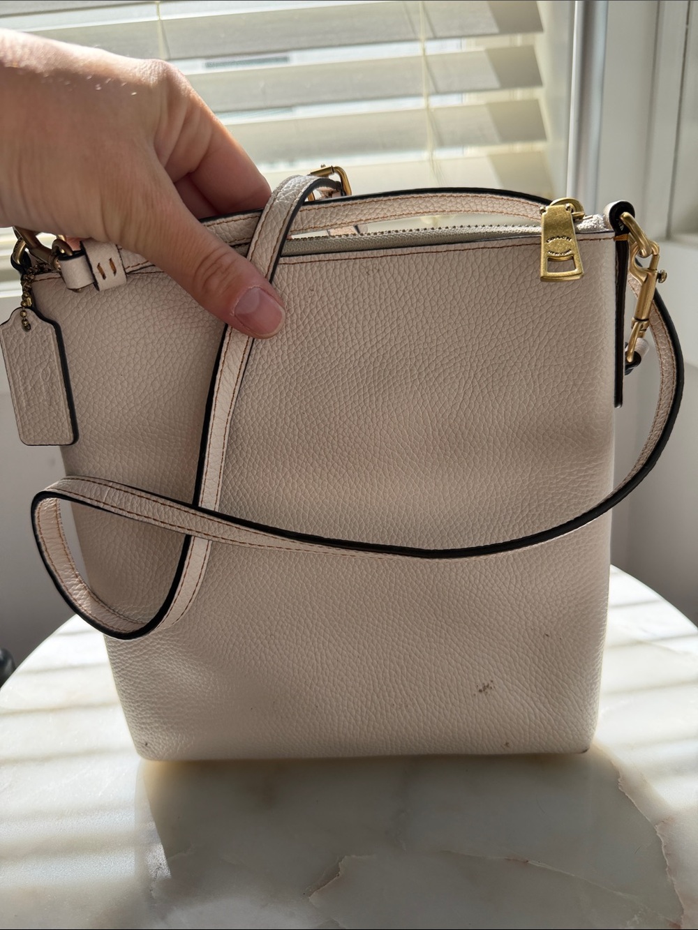 Disney x Coach Kitt Messenger Crossbody Bag With Patches [limited edition] - Picture 4 of 6